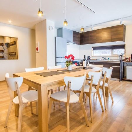 Kabayama Townhouses คุตชาน ภายนอก รูปภาพ